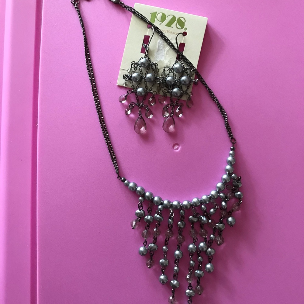 Necklace w/ Matching Earrings